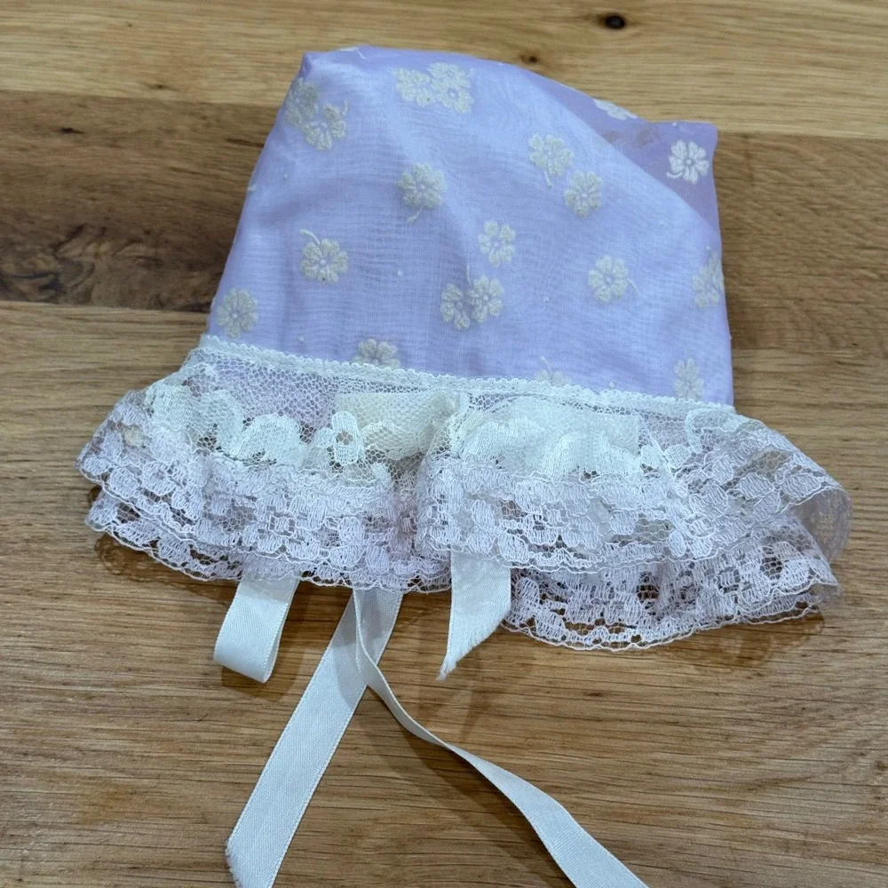 Vintage Baby Bonnet Lavender Purple Floral Lace‎ Trim Ribbon Tie Cottagecore Hat